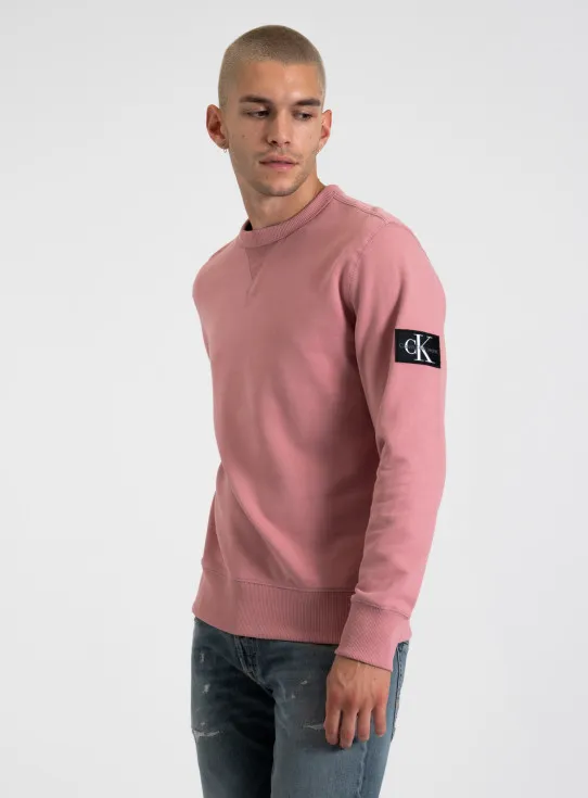 242-J30J323426 BADGE CREW NECK