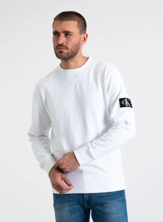 9-J30J323426 BADGE CREW NECK